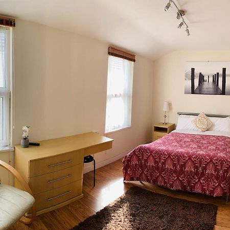 Cunard Apartments ダグラス エクステリア 写真